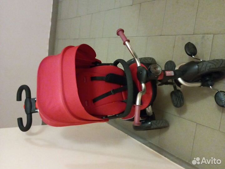 Детский велосипед с родительской ручкой