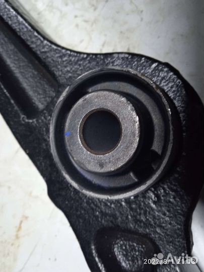 Рычаг перед нижний Dodge challenger