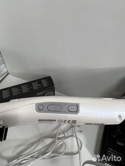 Расческа-выпрямитель Redmond