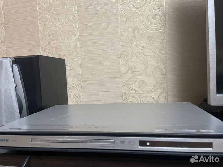 DVD-проигрыватель ввк