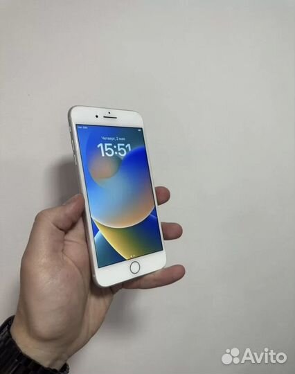 iPhone 8 Plus, 64 ГБ