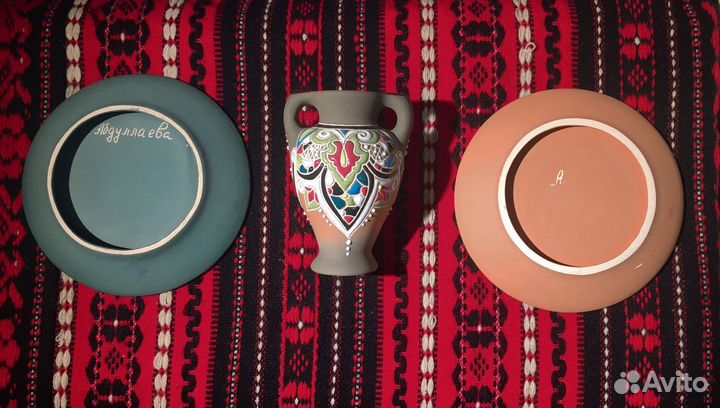 Ваза и тарелки ручной работы