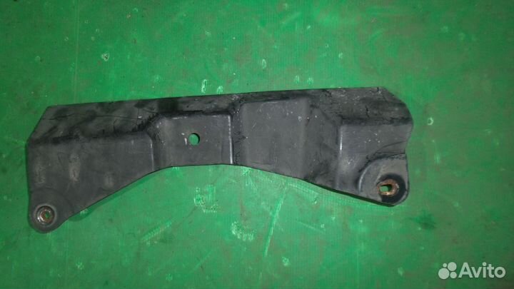 Защита шасси задняя левая форд мустанг 5