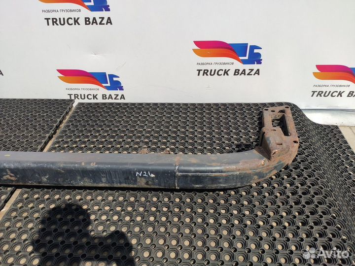 Усилитель переднего бампера