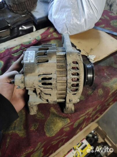 Генератор Рено Логан 1.4 без гур