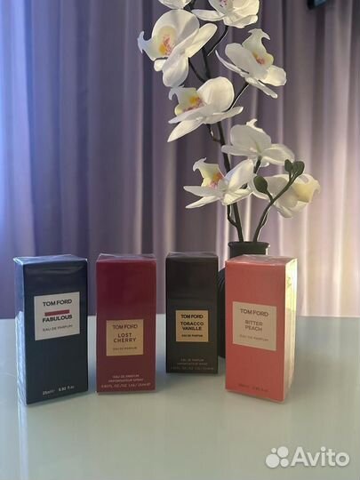 Tom Ford lost cherry/Tobacco Vanille/Bitter peach
