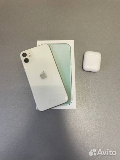 iPhone 11, 64 ГБ