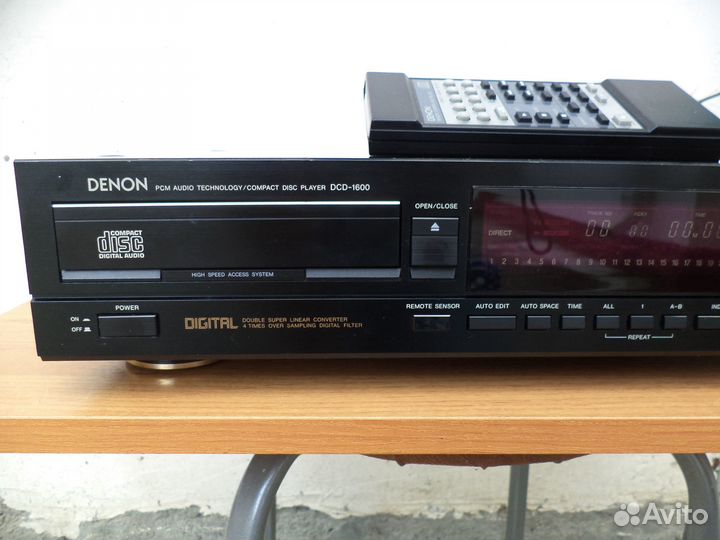 CD-проигрыватель Denon DCD-1600