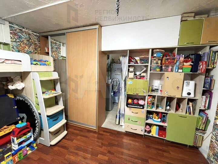 Комната 27,2 м² в > 9-к., 4/5 эт.