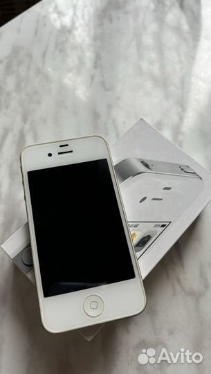 iPhone 4S, 8 ГБ