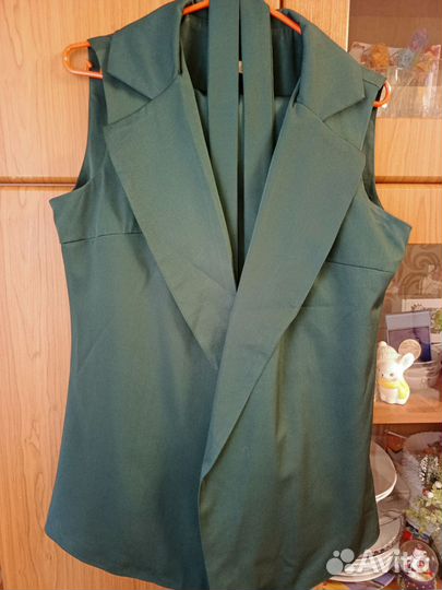 Брючный костюм женский 48 размер