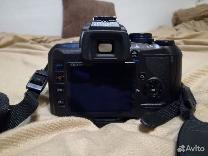 Цифровой фотоаппарат olympus E-420