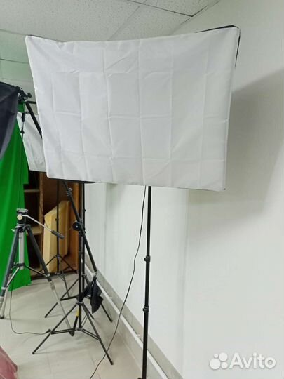 Комплект постоянного света FST studio KIT