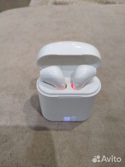Беспроводные наушники новые