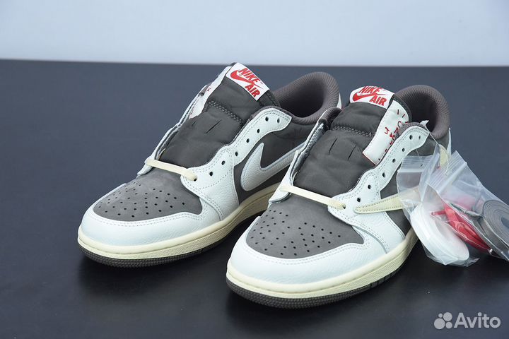 Кроссовки Nike Air Jordan 1 Low & Travis Scott