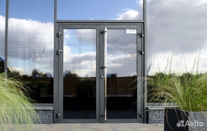 Алюминиевые двери