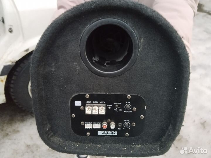 Активный сабвуфер