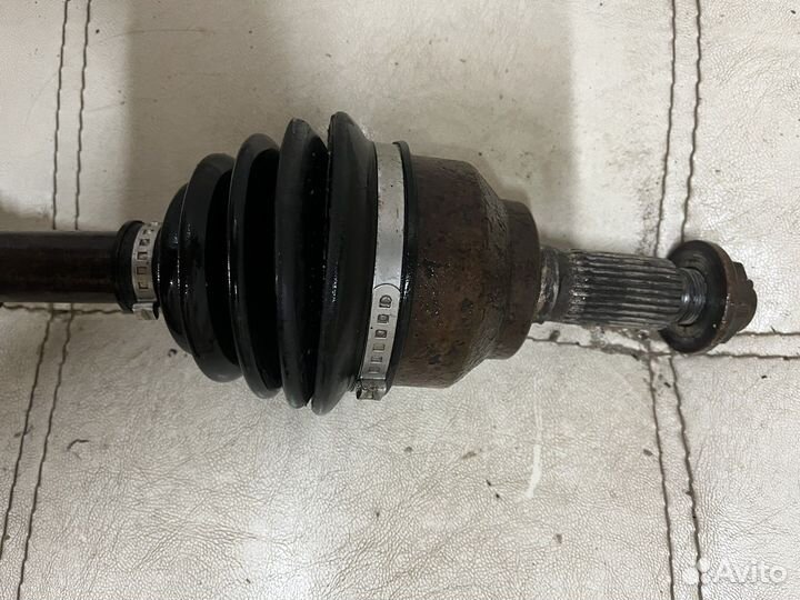 Привод левый mazda 3 2.0 под гайку