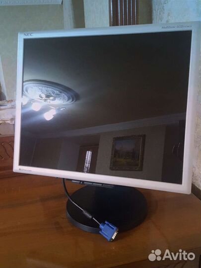 Монитор NEC lcd1970gx для компа+камера