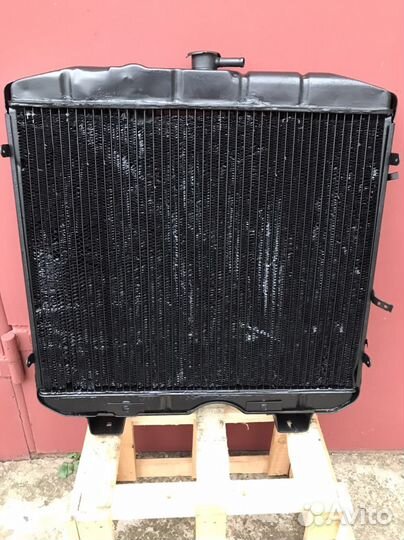 Радиатор газ 66.Б/У