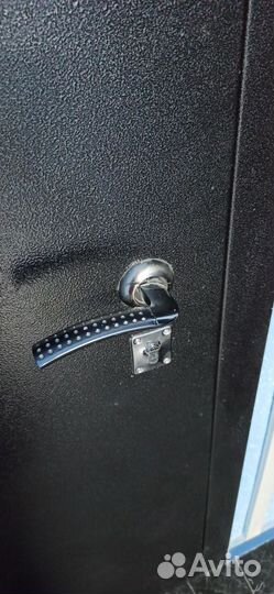 Дверь входная металлическая