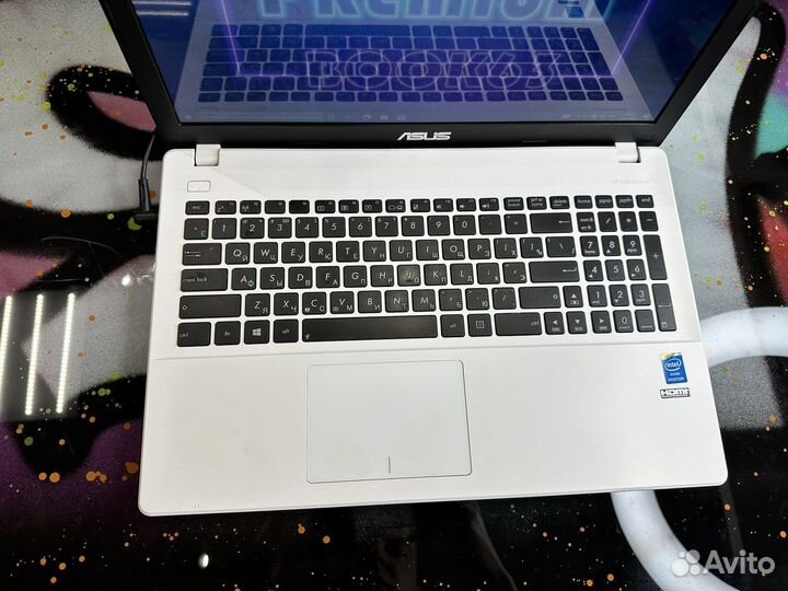 Ноутбук asus X551C RAM 4GB/iNtel 2117U/HDD 500Gb