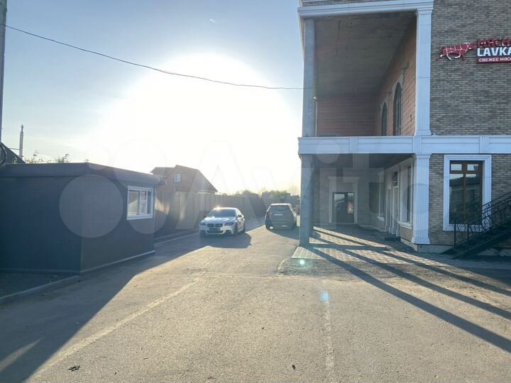 Здание, 300 м²