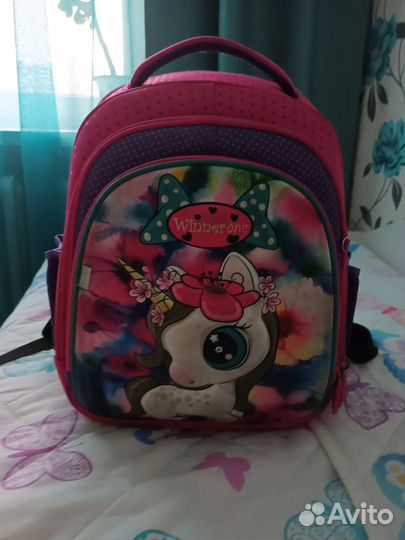 Школьный рюкзак с ортопедической спинкой