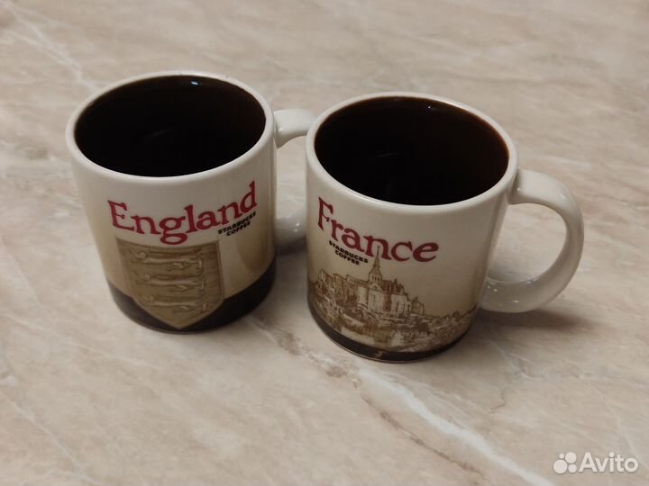 Две кружки Starbucks