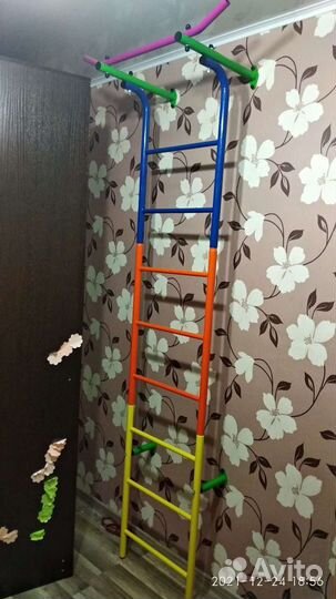 Детская шведская стенка