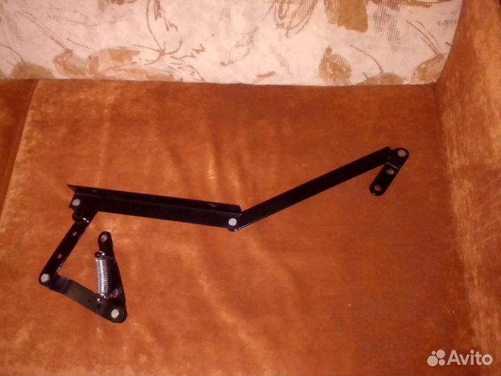 Подъемный механизм для дивана 