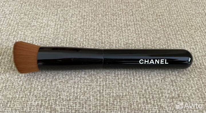Кисти для макияжа Chanel