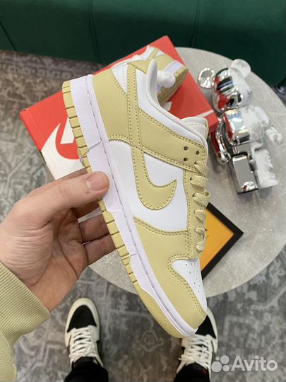 Nike Dunk Low 'Team Gold'