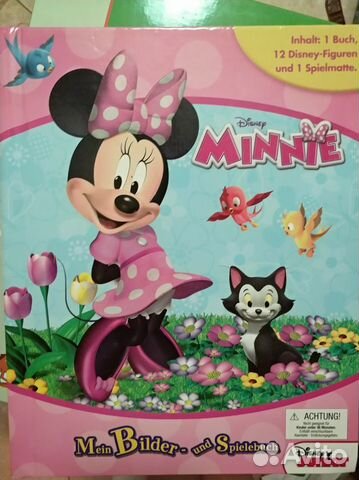 Книга на немецком и 12 фигурок (Минни и Тачки)