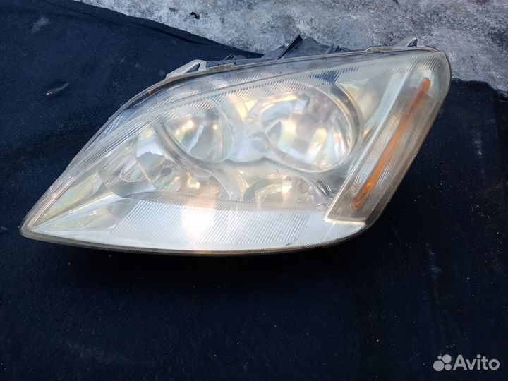 Фара левая на Форд Ц-Макс 2005г