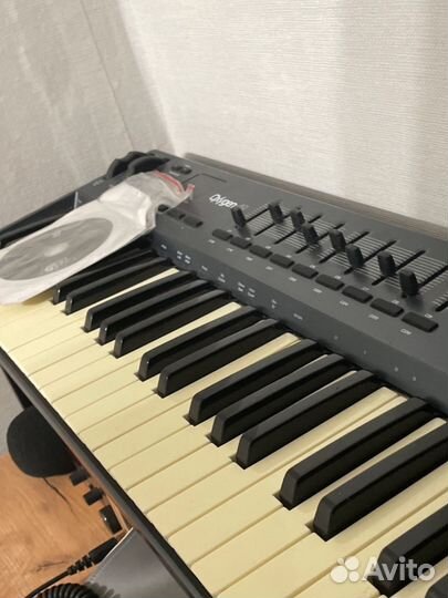 Midi клавиатура 49