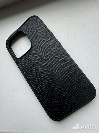 Чехол на iPhone 14 pro