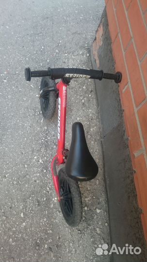 Беговел strider Classic