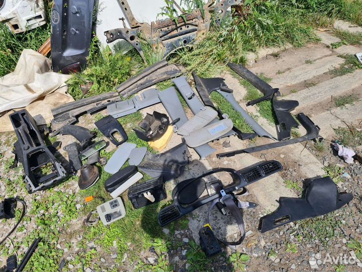 Пластик салона Пежо 406