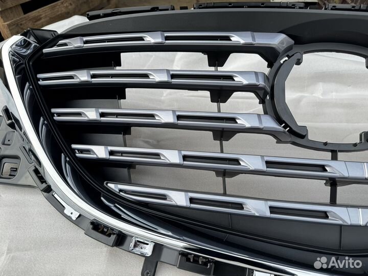 Решетка радиатора Mazda CX9