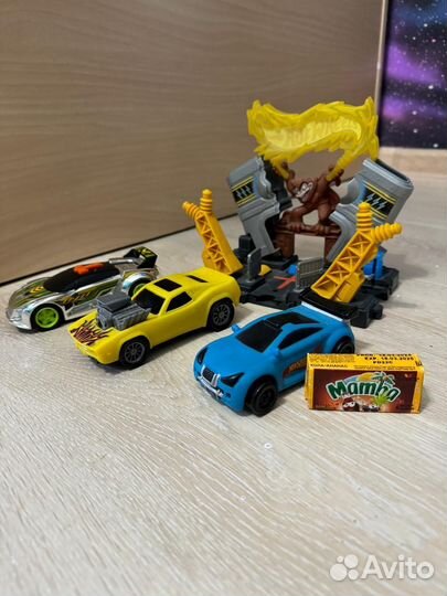 Hot wheels машинки