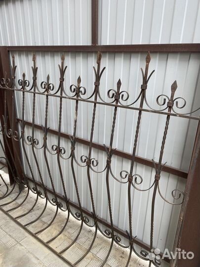 Кованые решетки на окна