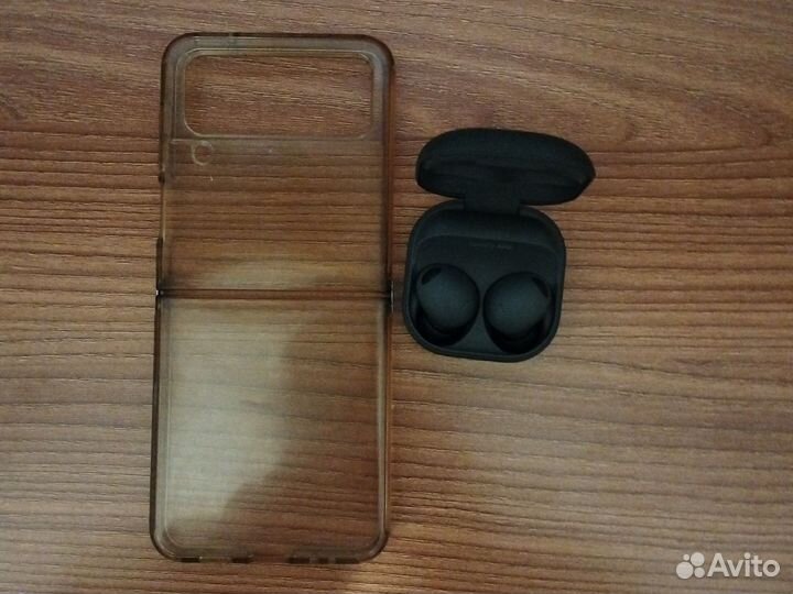 Телефон samsung galaxy z flip4