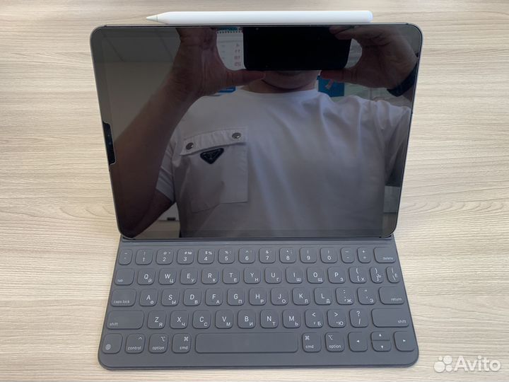 Клавиатура для iPad Pro11 19г.Smart Keyboard Folio