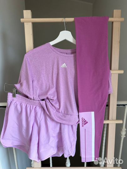 Новый топ Adidas с QR кодом