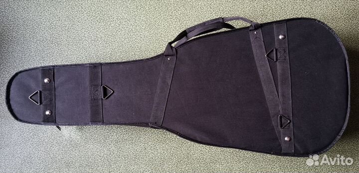 Жесткий кейс для классической гитары