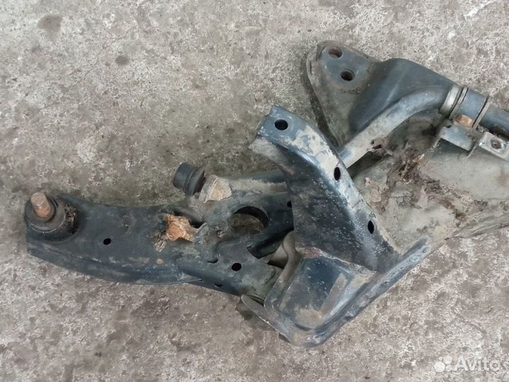 Подрамник Mazda Capella 1998г