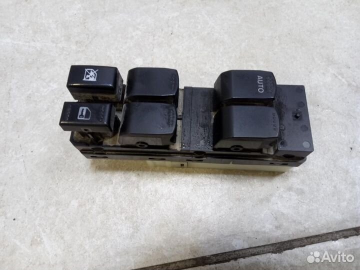 Блок управления стеклоподъемниками Suzuki Grand Vi