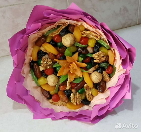 Сладкие букеты из сухофруктов,конфет,зефира