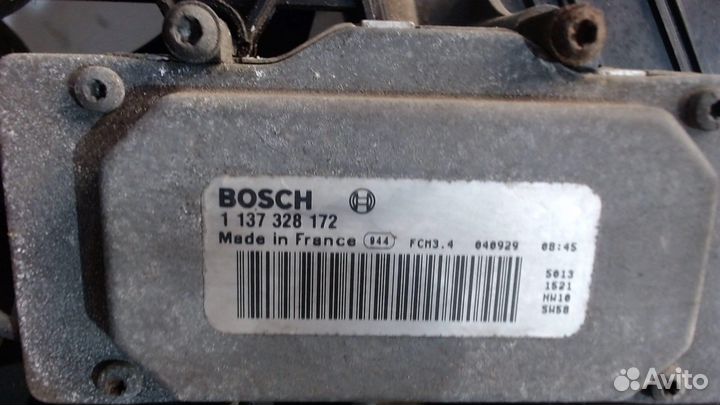 Вентилятор радиатора Volkswagen Touareg, 2005